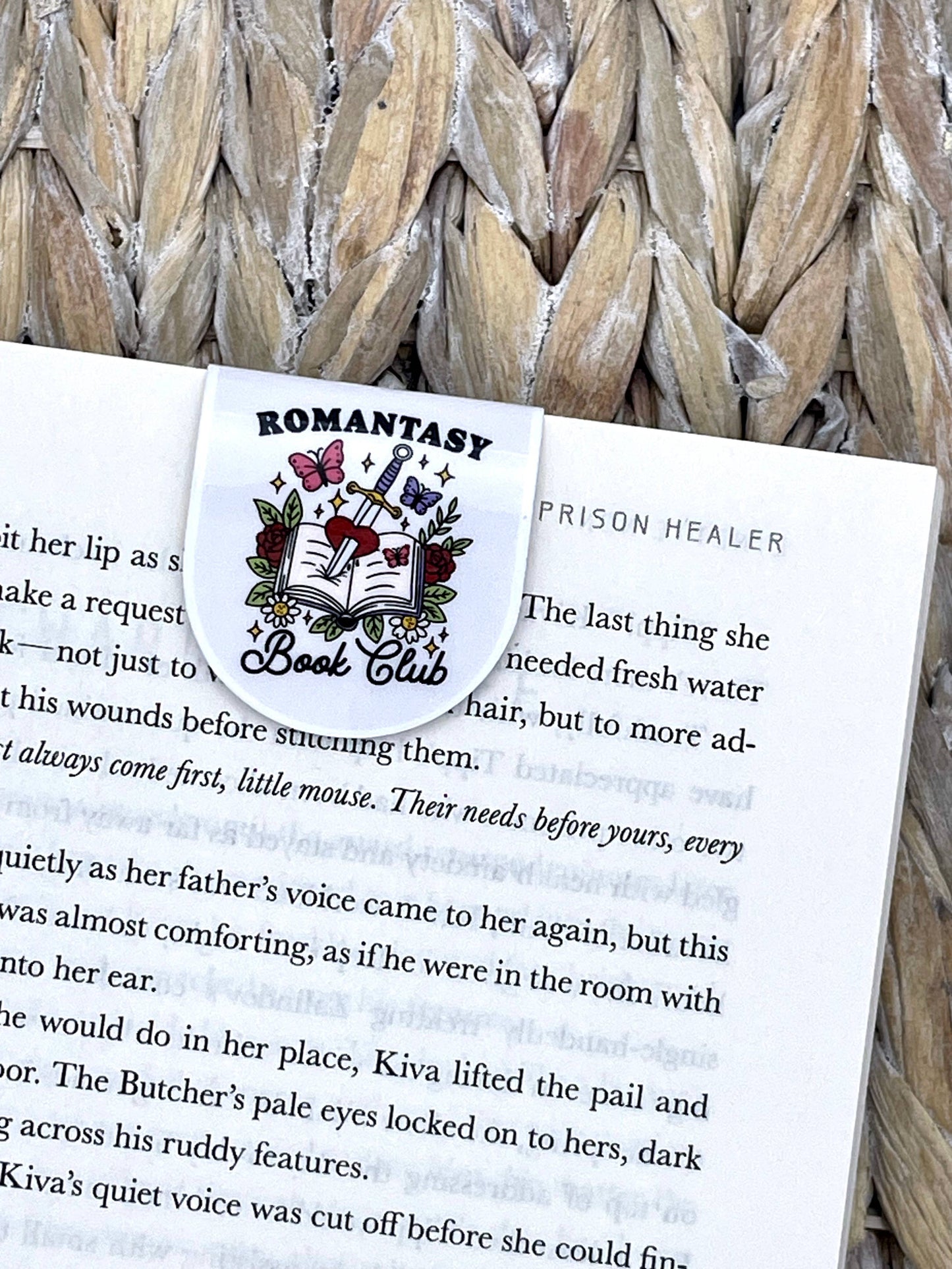 Romantasy Book Club | Magnetic Bookmark