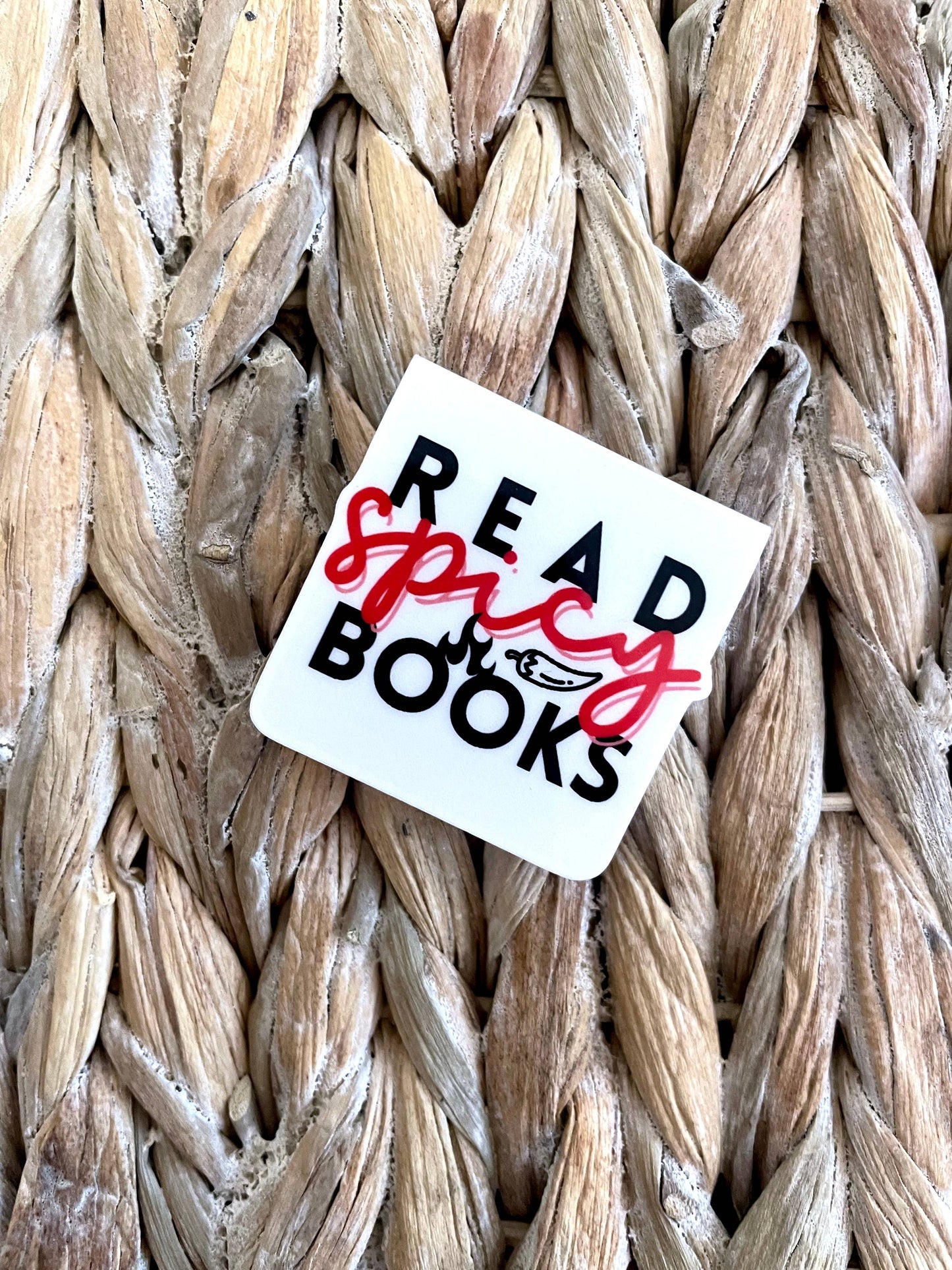 Read Spicy Books | Magnetic Bookmark
